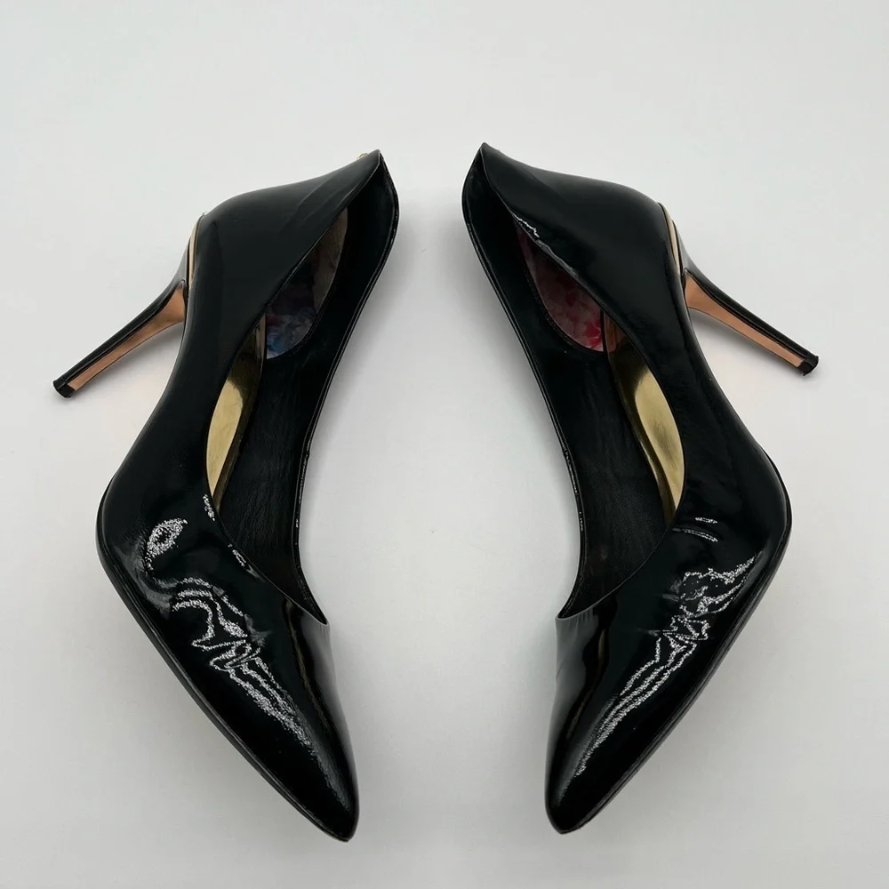 Ted Baker London Black Patent Leather Gold Bow Heels Women Size 41/10.5 BLEMISH